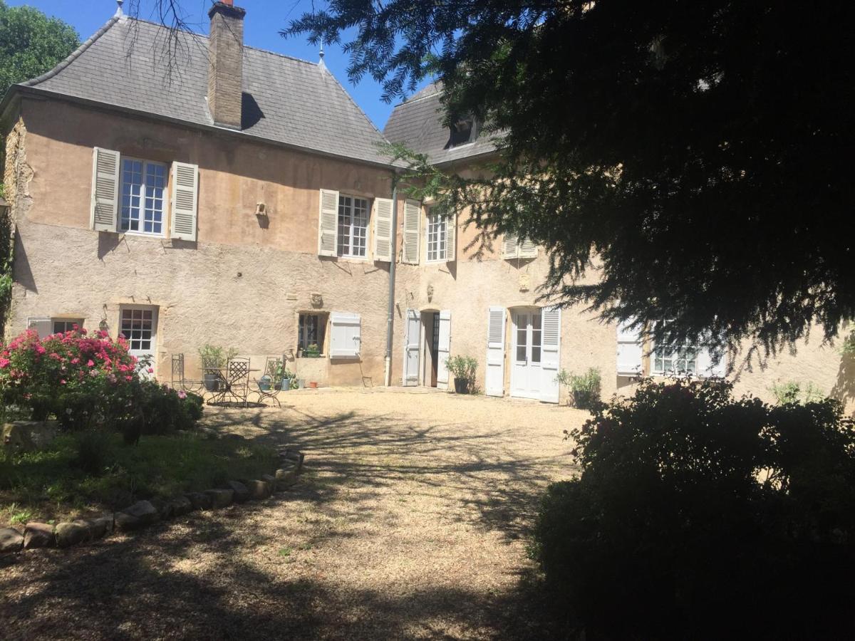 La Maison Des Gardes - Chambres D'Hotes Cluny Exterior photo